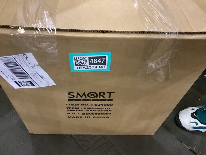 Condition photo showing New/Like New for Bar Stool