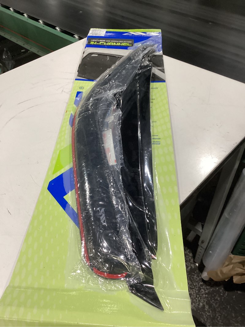 Condition photo showing New/Like New for auto ventshade [avs] outside mount rain guards for 2000 - 2002 ford excursion | window vent visors, 4 pcs. - smoke | 94754