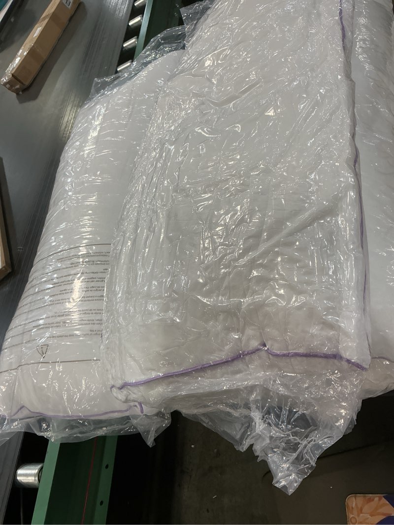 Condition photo showing New/Like New for JOLLYVOGUE Pillows King Size Set of 4, Washable Supportive Bed Pillows with Super Soft Down Alternative Fill, Luxury Fluffy Hotel Quality for Side, Back, and Stomach Sleepers 4 King