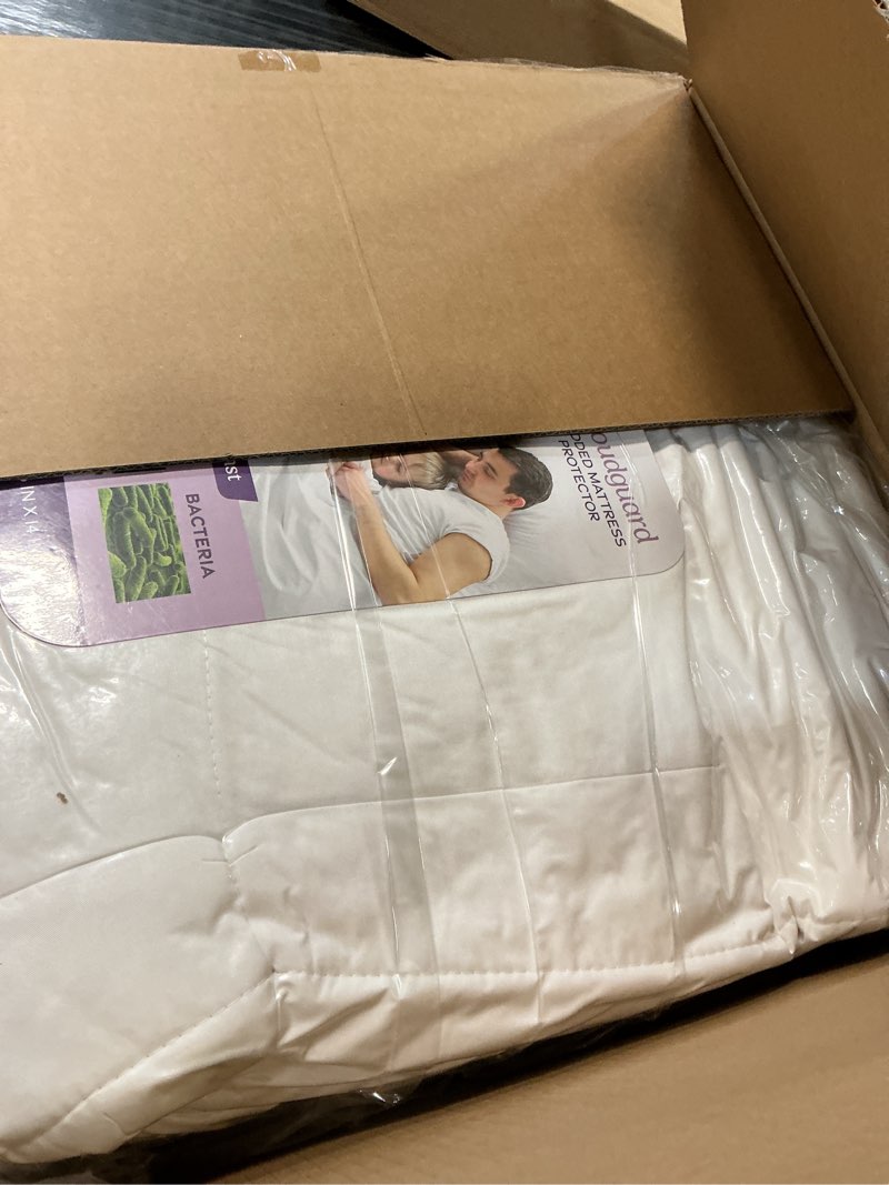 Condition photo showing New/Like New for SafeRest CloudGuard - Twin Size Hybrid Mattress Protector & Pad (Extra Padded) - Waterproof Quilted Pillow Top Mattress Cover - Thick, Plush & Fitted Mattress Topper for Bed CloudGuard (Ultra Padded) Twin