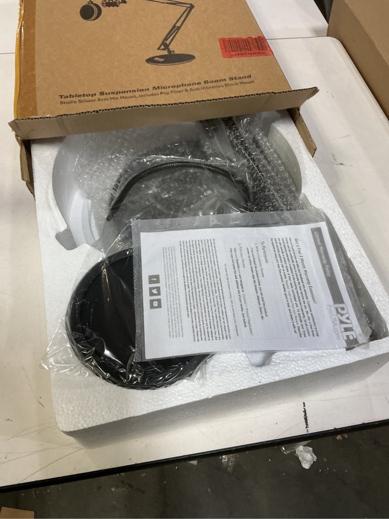 Condition photo showing Good Condition for Pyle Dual Suspension Springs and Metal Extension Support Arms, Maximum Mic Arm Extension Distance: 3.1’ ft, Maximum Mic Arm Extension Dst: 3.1’ ft.- Pyle PMKSH24, Black