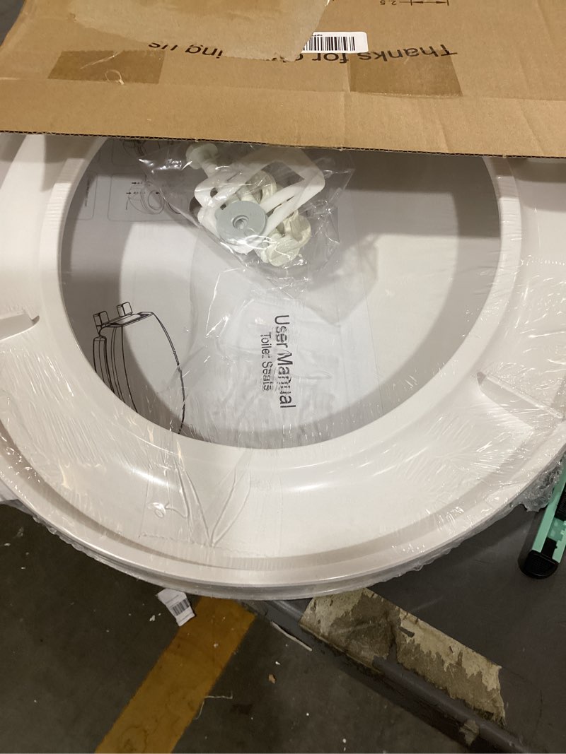Condition photo showing New/Like New for toilet seat round soft close16.5'', toilet lid slow close quiet no slam, easy installation & release?safe pp material easy clean, comfortable ergonomic design, 2 years support, white plastic white round 16.5inch