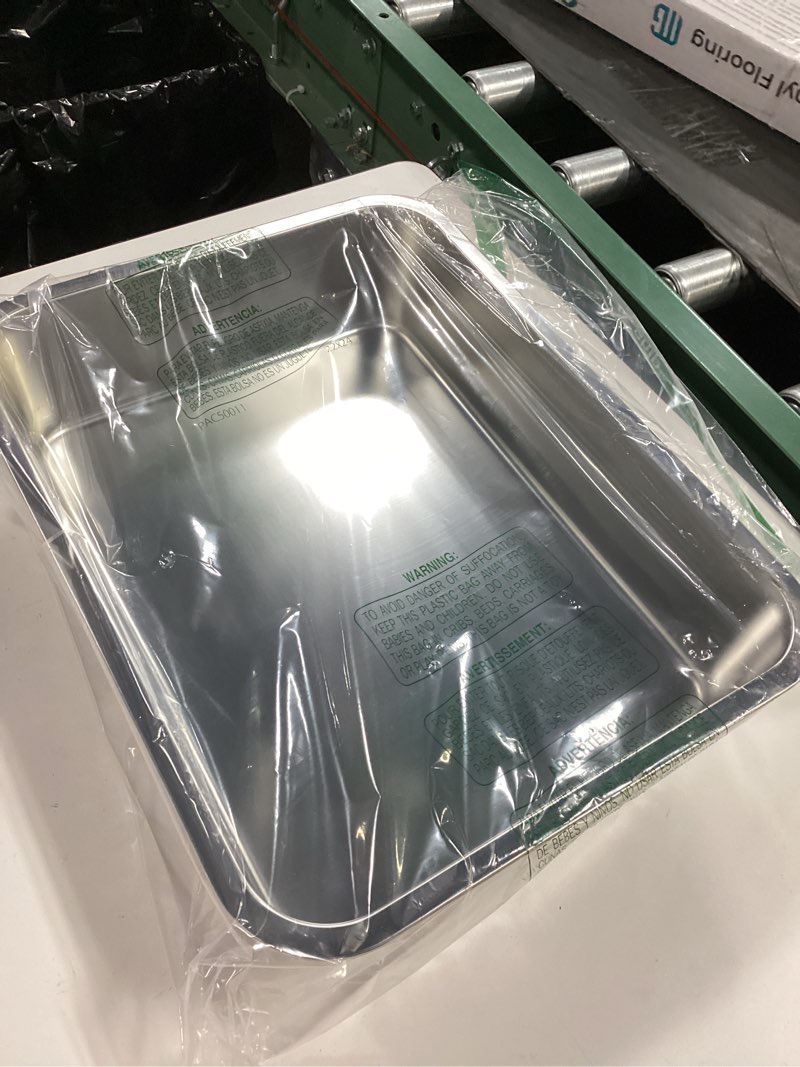 Condition photo showing Good Condition for Kichwit Stainless Steel Cat Litter Box, Kitten Litter Tray, Metal Cat Litter Pan, Non Stick Smooth Surface, Easy to Clean (17.5" L x 13.5" W x 4" H)