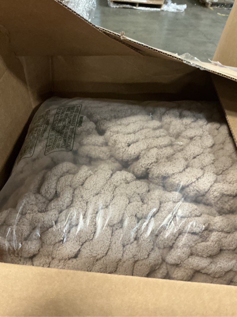 Condition photo showing Good Condition for Chunky Knit Throw Blanket 60"X 80", 100% Handmade with Soft Chenille Yarn, 6.7lbs Thick Cable Knitted Blankets, Large Rope Knot Crochet Throws for Couch Sofa Bed Home Decor, Taupe Taupe 60x80 inch