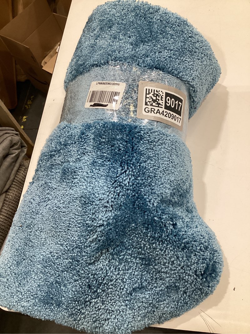 Condition photo showing New/Like New for olanly thick large bathroom rugs 50x30, extra soft absorbent chenille striped bath rugs, rubber backing, machine wash, bath mats for bathroom floor, tub and shower, home decor accessories, airy blue airy blue rectangular 50" x 30"