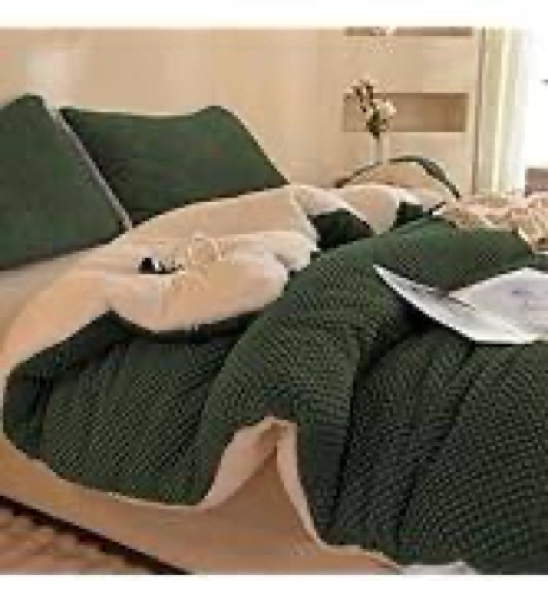 3D Jacquard Design Comforter Set, Ultra-Soft Warm Queen Size Sherpa Fur Plush 3-Pieces Sets Luxury Cozy Bedding with 2 Pillowcases (90"x90", Dark Green)