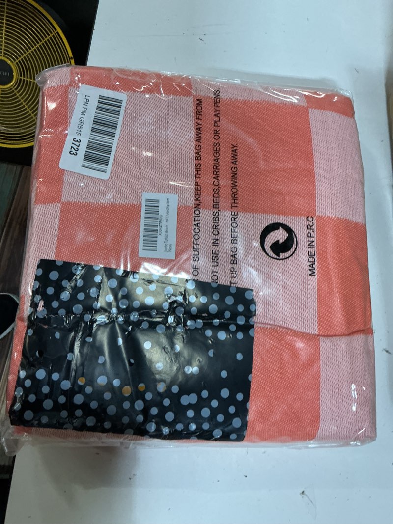 Condition photo showing New/Like New for jumbo turkish beach towel blanket picnic outdoor mat oversized sandproof fast dry thin extra large xl big huge compact soft cotton neutral cute summer vacation gifts travel essential cruise ship item checked coral giant large 82'' x 90''
