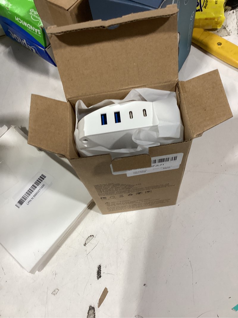 Condition photo showing Good Condition for 9 outlet extender, multi plug wall outlet with 4 usb charging ports (2 usb c), 3 sided surge protector power strip for home, office, dorm essentials, white