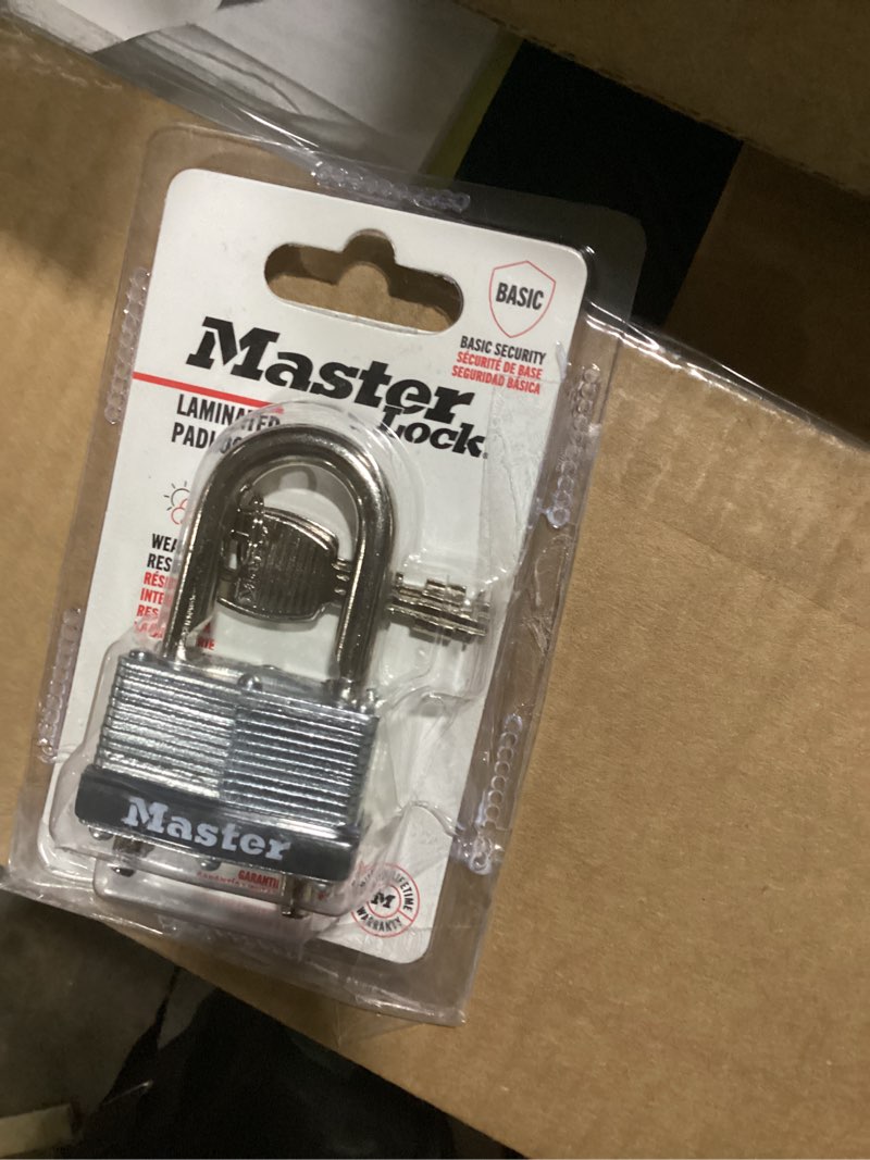 Condition photo showing Good Condition for master lock 1.75-in steel adjustable keyed padlock