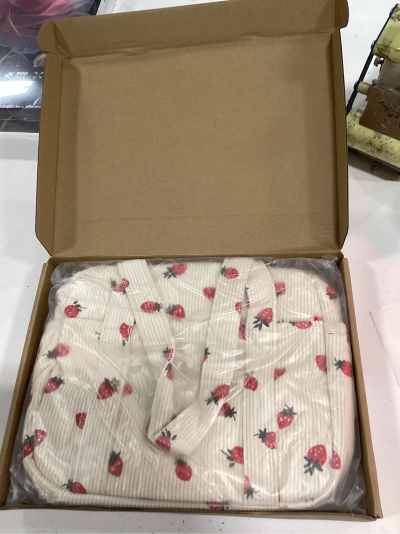 Condition photo showing New/Like New for yarnic corduroy lunch bag women insulated, large lunch box for work