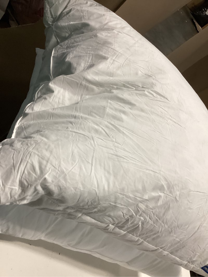 Condition photo showing As Is for MIULEE Throw Pillows Inserts, Pack of 2 18x18 Inch 100% Virgin Fiber Filling Bed Couch Pillows