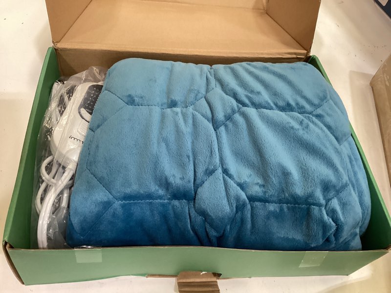 Condition photo showing Good Condition for immtree 7lbs weighted heating pad, 24x29 inches, extra large size heated lap heavy blanket with fast heat technology, deeper pain relief for back and knee, gifts for mother women adults, blue blue 29"x24" 7 pound