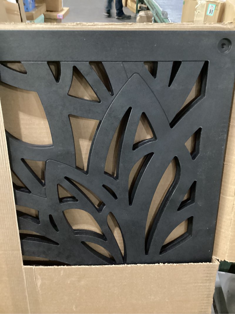 Condition photo showing New/Like New for freesia decorative screen panel