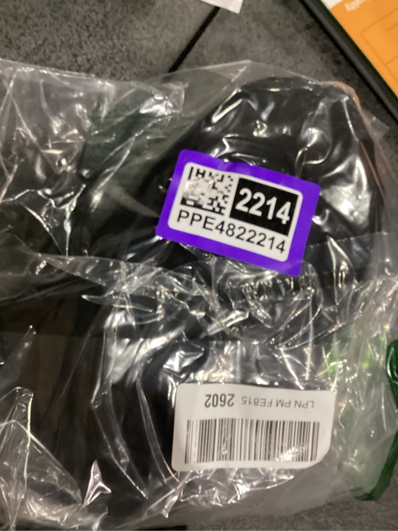 Condition photo showing Good Condition for V VOLKGO Large Stroller Bag for Airplane, Large Cover for Airtravel, Jogger & Umbrella Stroller Cover for Travel - Fits Wide, Gate Check Bag, Heavy Duty Durable Infant carrier covers for Air Travel Black Single Stroller