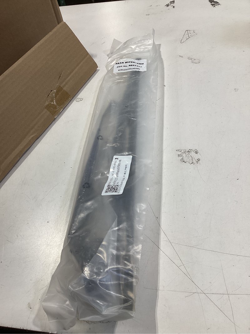 Condition photo showing New/Like New for X AUTOHAUX Rear Windshield Wiper Blade Arm Set for BMW X5 E53 1999-2006 - 450mm 18inch