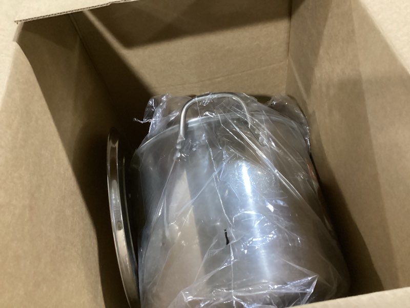 Condition photo showing Good Condition for IMUSA USA Stainless Steel Stock Pot 20-Quart, Silver