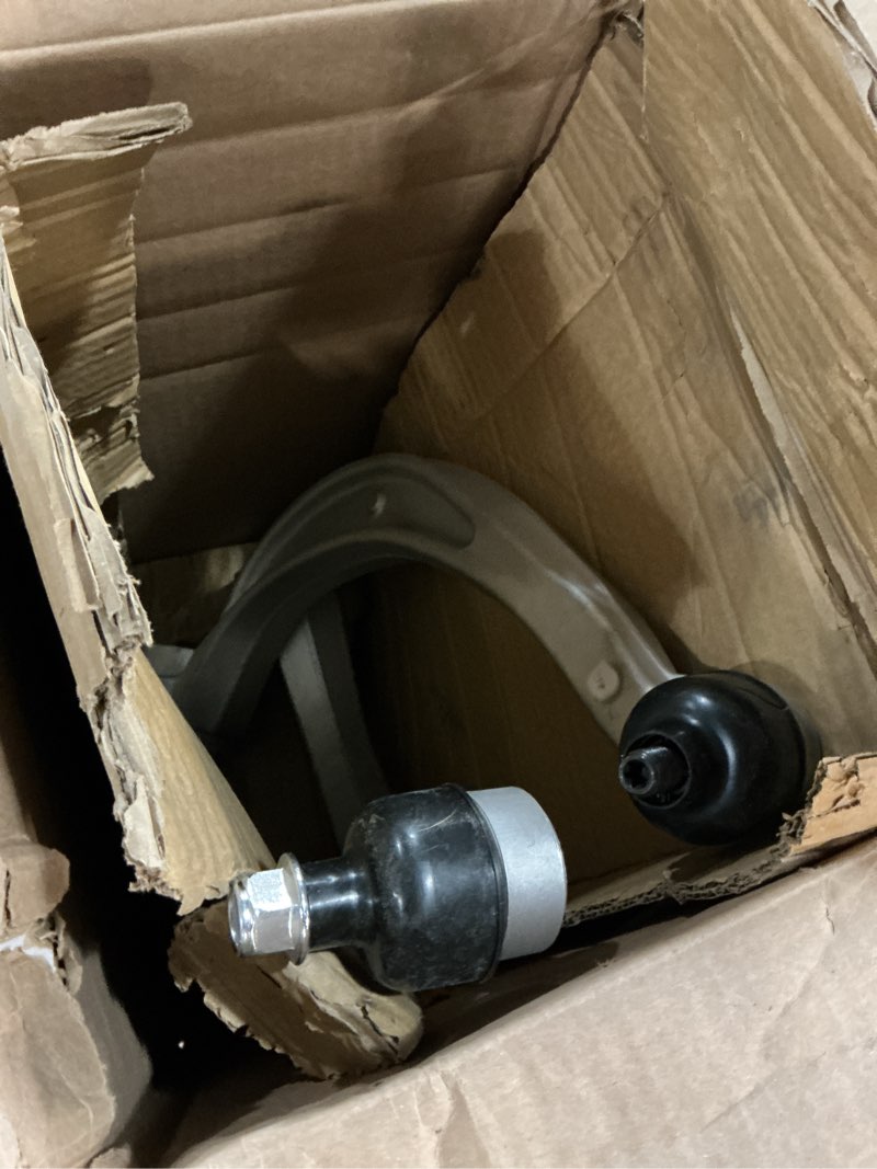 Condition photo showing Good Condition for newyall front left and right lower rearward suspension control arm with ball joints for audi a4/a5/s4 2011-2015, a4 quattro/a5 quattro/s5 2011-2016, allroad/q5 2013-2016, rs5 2013-2015