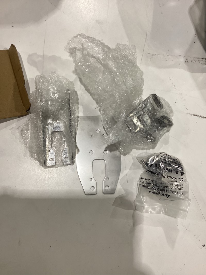 Condition photo showing New/Like New for 010-12006-11 heavy duty transom mount with spray sheild compatible with garmin echo/echomap/gpsmap/gt 4pin/8pin/12pin transducer