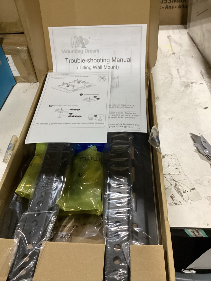 Condition photo showing New/Like New for mounting dream tv wall mount for 42-86" tvs, tilting tvs mount with level adjustment fits 16", 18", 24" studs easy for centering, wall mount tv bracket max vesa 800x400mm, 120 lbs loading, md2263-xlk for 42"-86" tv black