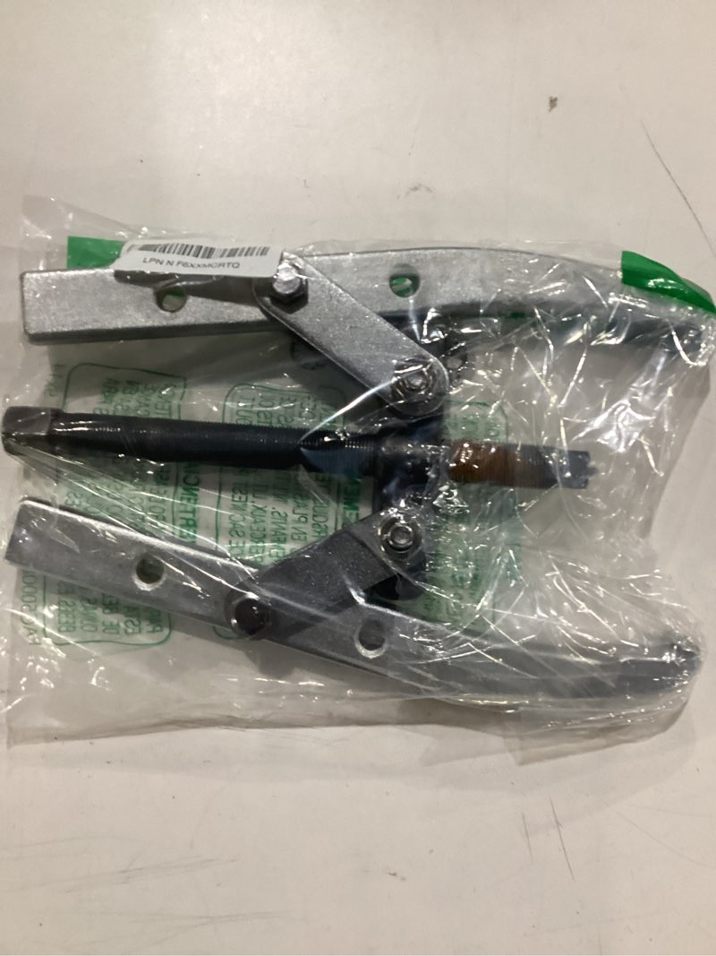 Condition photo showing Good Condition for moxweyeni 7 ton 2-jaw gear puller, heavy duty bearing puller tool, 9-1/2 inches long adjustable gear removal tool for automotive mechanical home repair 2-jaw 7 ton