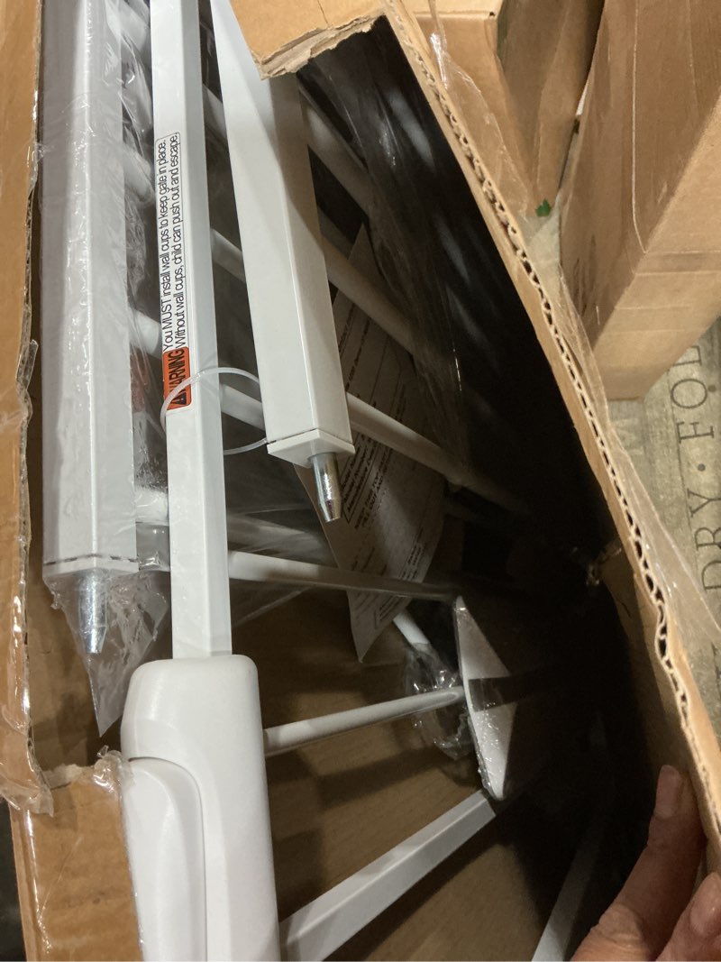 Condition photo showing Good Condition for fairy baby extra wide baby gate for doorways auto close safety gates for bedroom, fits 57.5 inch to 62 inch with pressure mounted extention kit, white 57.5-62 inch (pack of 1)