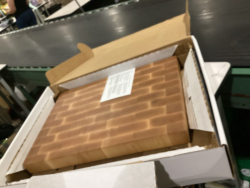 Condition photo showing New/Like New for the boardsmith maple end grain cutting board - premium end grain butcher block wood cutting board for kitchen - food-safe, non-slip, sustainably sourced maple wood (large) 22"l x 16"w