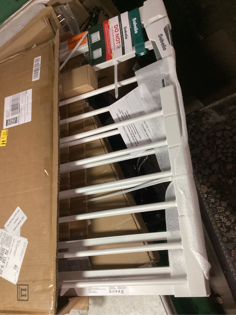 Condition photo showing item condition for Babelio Baby Gate for Stairs & Doorways, 26-43" W 28" H No Bottom Bar| Easy Installation| One-Handed Operation| Auto-Close| Hardware Mount (Drill Needed) Safety Dog/Pet Gate (Brown Wood Pattern) Brown Wood Pattern - B17 28" H, 26-43" W-Standard