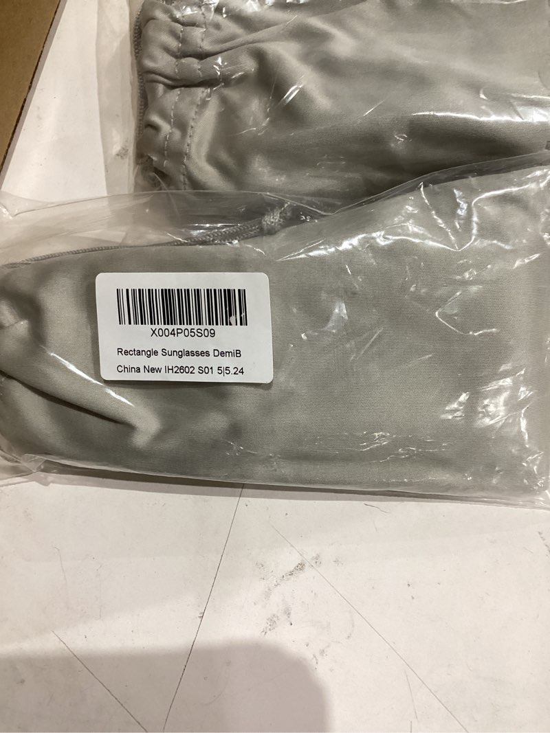 Condition photo showing New/Like New for IOHLNG Retro Vintage Sunglasses for Women Men Trendy Rectangle Sun Glasses UV Protection Black Tortoise Shell Frames + Grey Lens 52 Millimeters