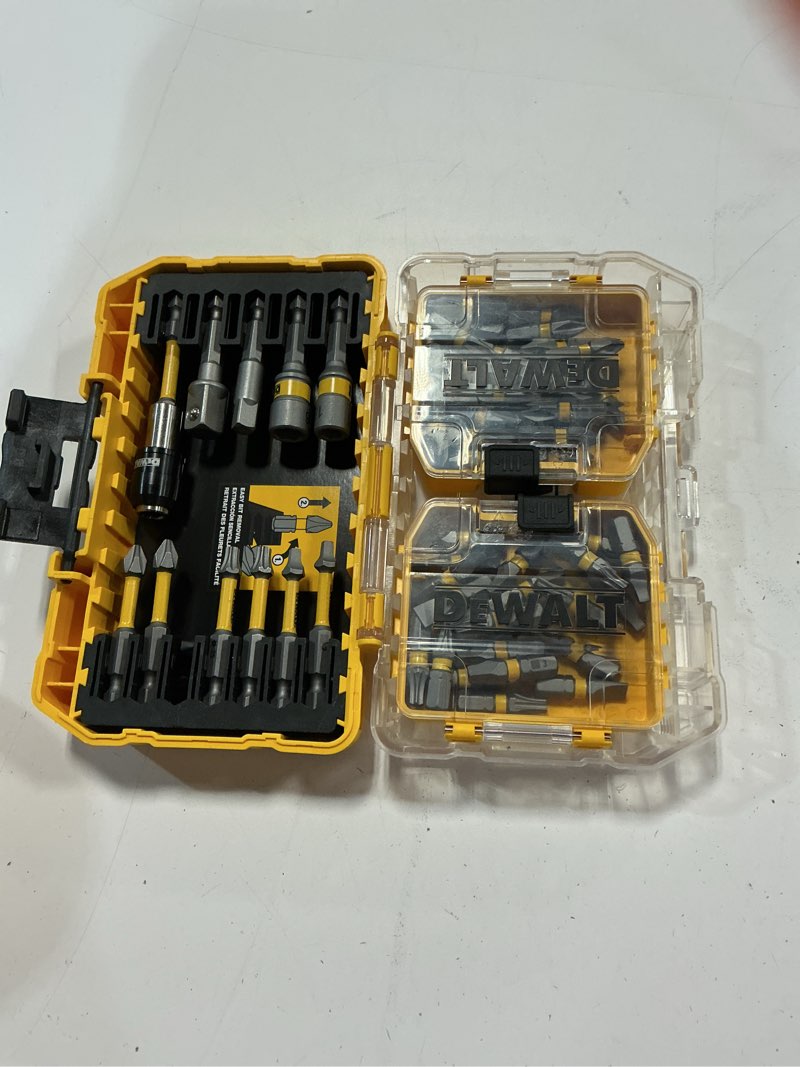 Condition photo showing Good Condition for dewalt maxfit ultra 1/4 in. hex steel screwdriving bit set (60-piece)