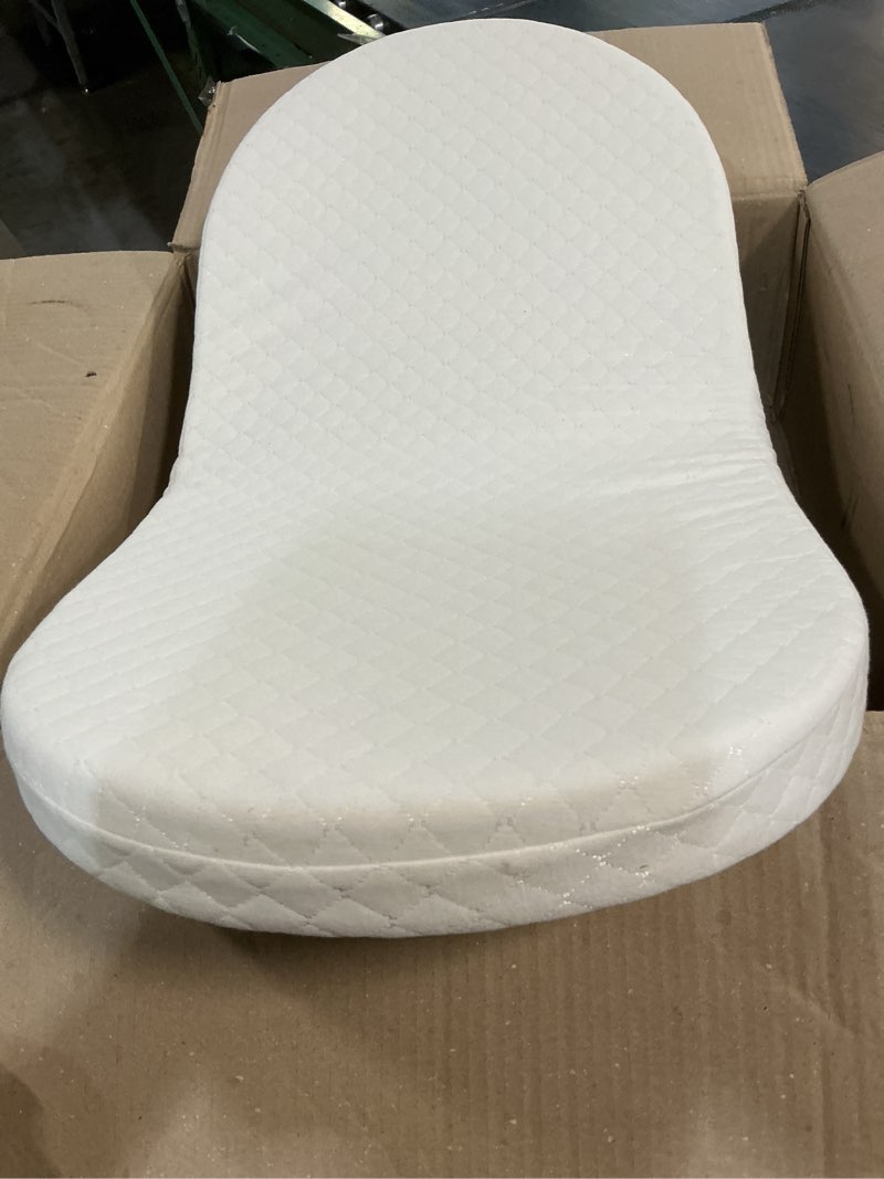 Condition photo showing Good Condition for baby bassinet mattress, breathable, hypoallergenic, premium foam, non-toxic, oval shaped with removal waterproof cover,15" x 30" x 2'', white white oval 15" x 30"