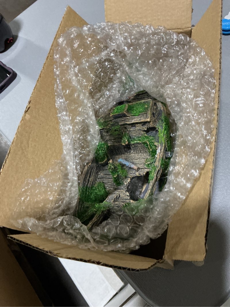 Condition photo showing Good Condition for Underwater Treasures Mossy Sunken Ship AUTHY220