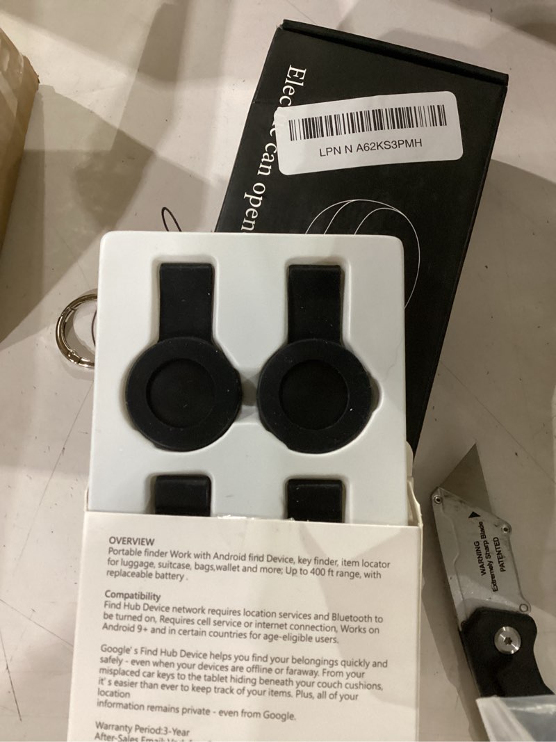 Condition photo showing Good Condition for air tags for android,air tags-4 pack android,air tracker tags with 4 case,2 year battery life,google find trackers for google's find hub app,ip65 waterproof luggage air tracker tag for keys black-4