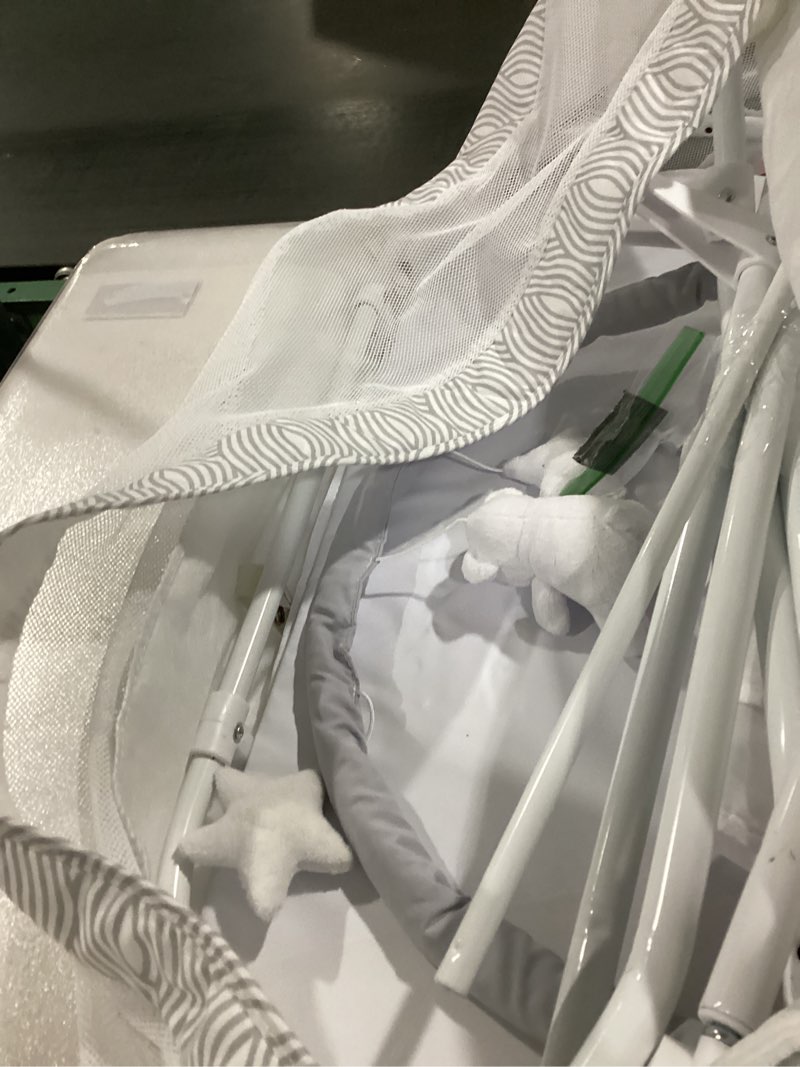 Condition photo showing As Is for Bassinet