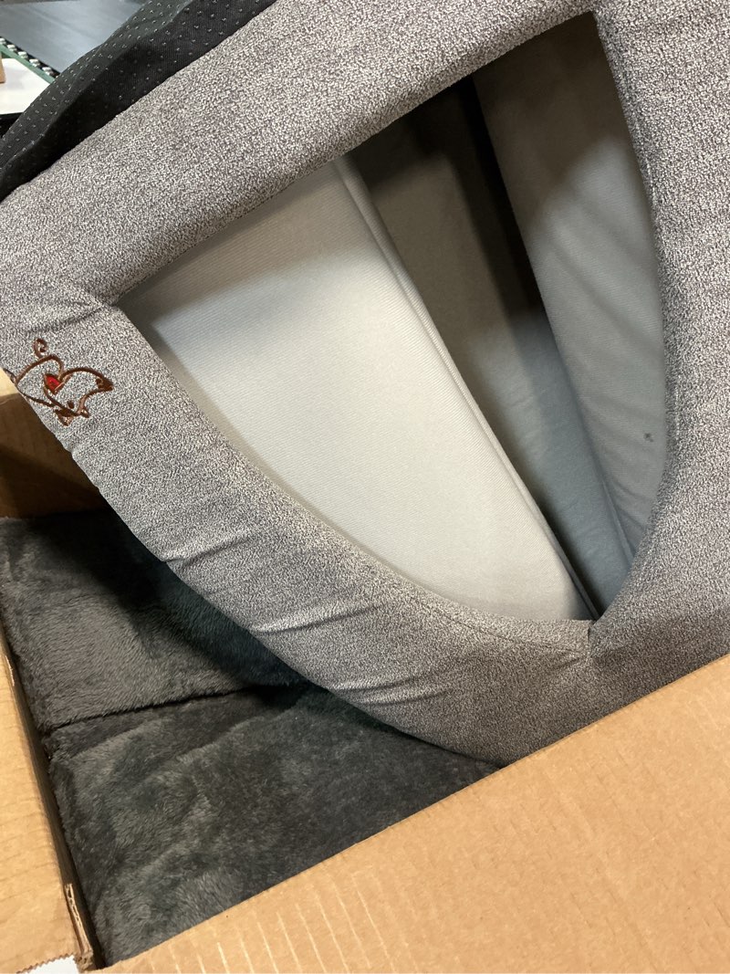 Condition photo showing Good Condition for best pet supplies dog house bed crate mat tent indoor round soft plush for small, medium, and large breeds - gray, 20 x 20 x h:22" gray (tent) 20" x 20" x 22"