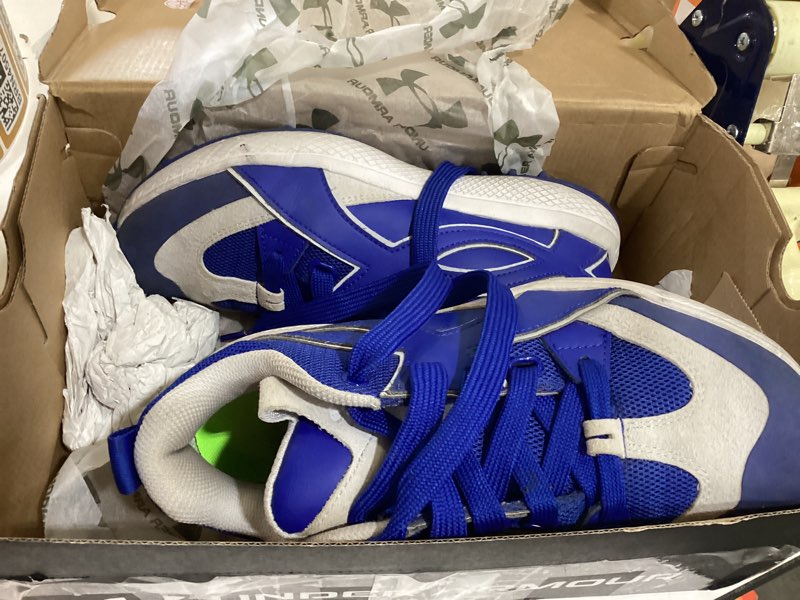 Condition photo showing As Is for under armour men's yard icon turf baseball cleats 6.5 (400) royal/white/royal