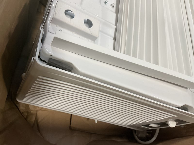 Midea 5,000 BTU EasyCool Small Window Air Conditioner - Cool up to 150 Sq. Ft. with Easy-to-Use Mechanical Controls and Reusable Filter, Perfect for Small Bedroom, Living Room, Home Office