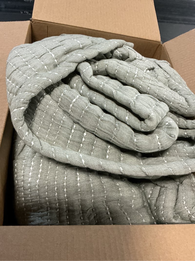 Condition photo showing As Is for organic cotton channel stitch coverlet set, full/queen, green