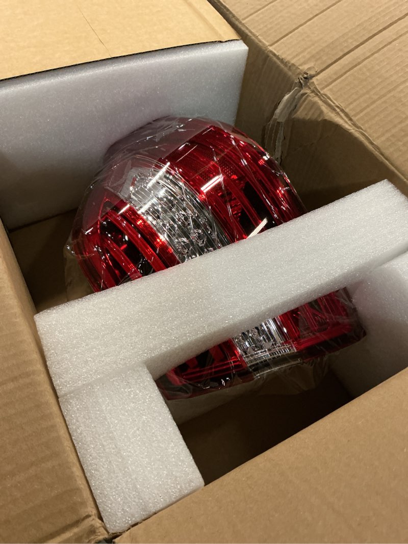 Condition photo showing Good Condition for right passenger side led outer tail light fit for 2012 2013 2014 2015 mercedes benz ml350 ml550 w166 rear lamp assembly rh usa style 1669063401 mb2805107