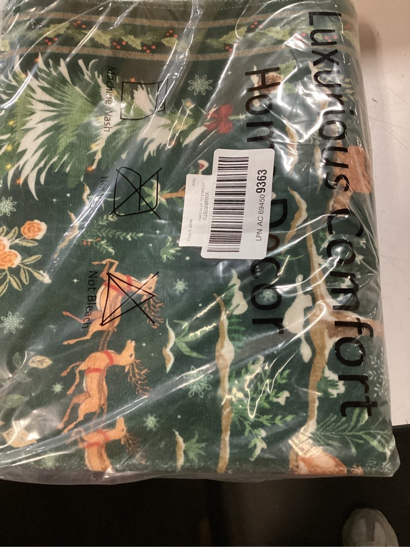 Condition photo showing New/Like New for LIVEBOX Christmas Red Runner Rug 2x6 for Hallways Clearance, Kitchen Washable Rugs Non Slip Entryway Carpet, Christmas Tree Santa Claus Animal Print Runners for Bathroom Holiday Decor(2'x6',Red) 2' x 6' Red