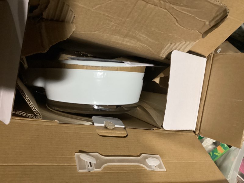 Condition photo showing item condition for Salter Pro-Helix Professional Oversized Bathroom Scale with Black Vinyl Anti-Slip Bath Mat, 400 LB Capacity, Analog Scale, 18.25" x 13.0" Black/White White and Black