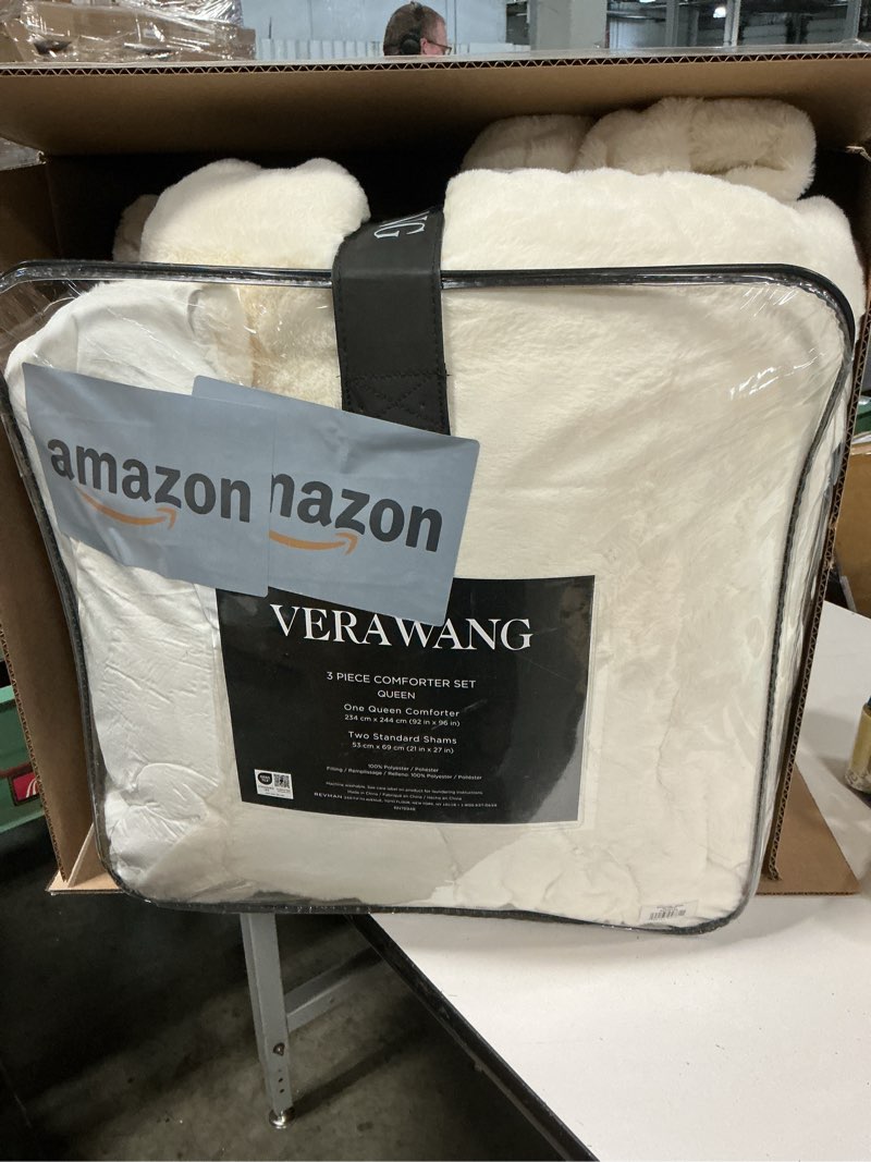 Condition photo showing Good Condition for Vera Wang - Queen Comforter Set, Ultra-Soft Faux Fur Knit Bedding w/Prewashed Microfiber Reverse, 3 Piece Bed Set w/Matching Pillowcases (Signature Beige) Queen Signature Beige