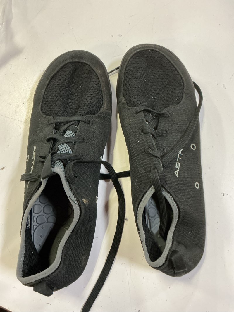 Condition photo showing As Is for (illustrative photo )loyak - men's size 11