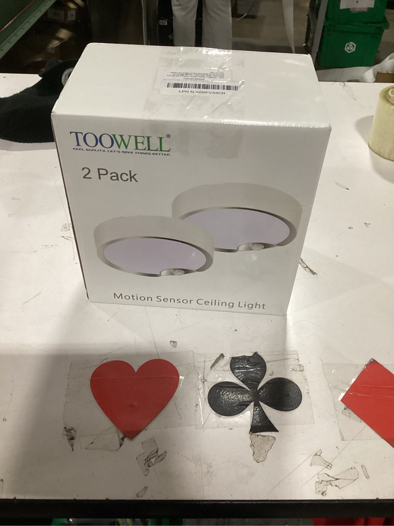 Condition photo showing Good Condition for TOOWELL Motion Sensor Ceiling Light Battery Operated Indoor LED Ceiling Lights for Closet Hallway Pa