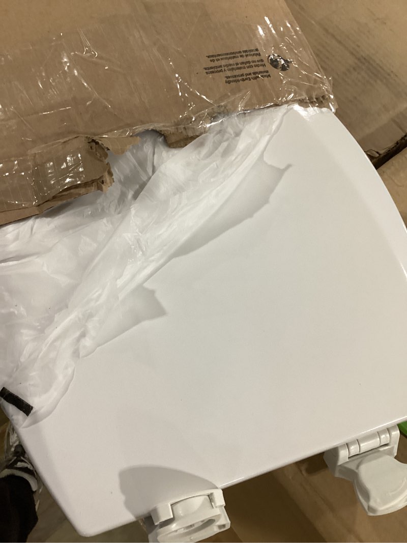 Condition photo showing Good Condition for Bemis 1500EC 390 Lift-Off Wood Elongated Toilet Seat, Cotton White (Pack of 1)