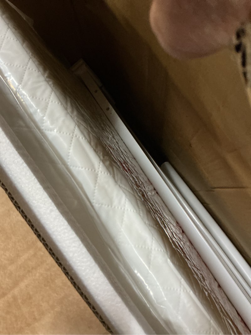 Condition photo showing Good Condition for dream on me violet 4-in-1 convertible mini baby crib in white, pinewood, 1” mattress pad, 3 mattress heights, converts to mini day bed & twin-size bed, greenguard gold & bsa certified white crib