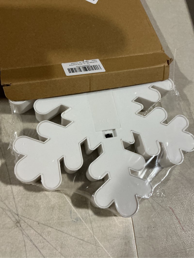 Condition photo showing Good Condition for snowflake marquee sign christmas lights, led night lights table & wall lamp for bedroom, kids' room, nursery room, home, christmas decorations - white snowflake 1pcs