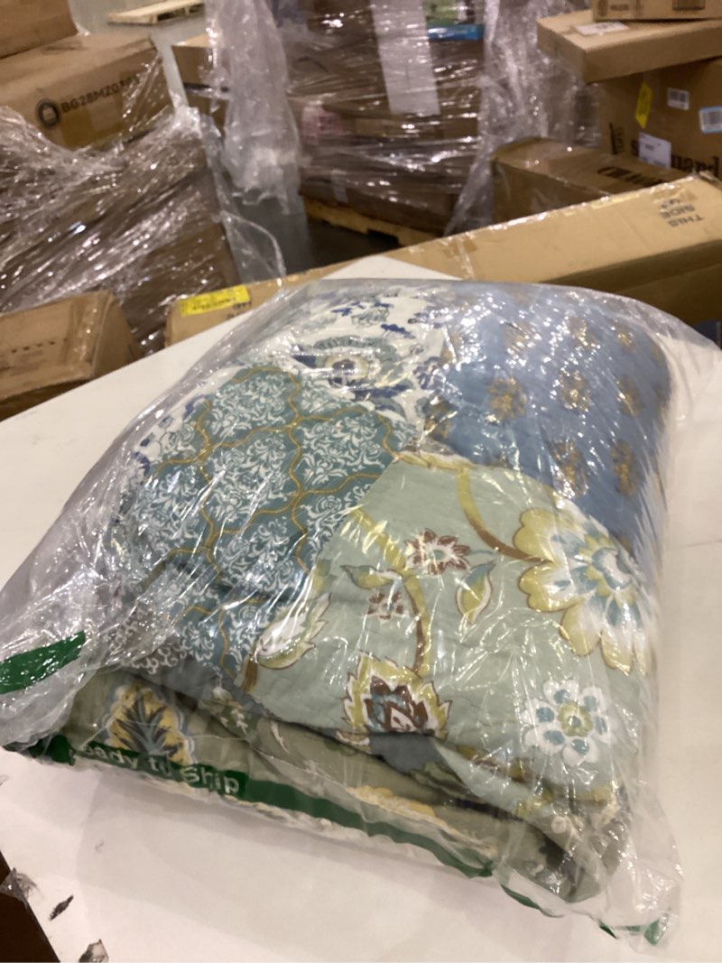 Condition photo showing As Is for Secgo King Size Comforter Set- 100% Cotton Quilt King Size Set, Green, Sage bedspreads (96 * 108 Inch) with 2 Pillow Shams, Patchwork Reversible Lightweight Bedding King(98"x106") Sage