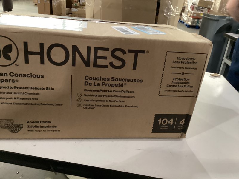 Condition photo showing New/Like New for The Honest Company Comfort Dry Disposable Diapers for Sensitive Skin, Hypoallergenic, Wild Thang + All The Alpacas, Super Club Box Size 4 (22–37 lbs) 104 Count Size 4 (104 Count) Wild Thang + All the Alpacas