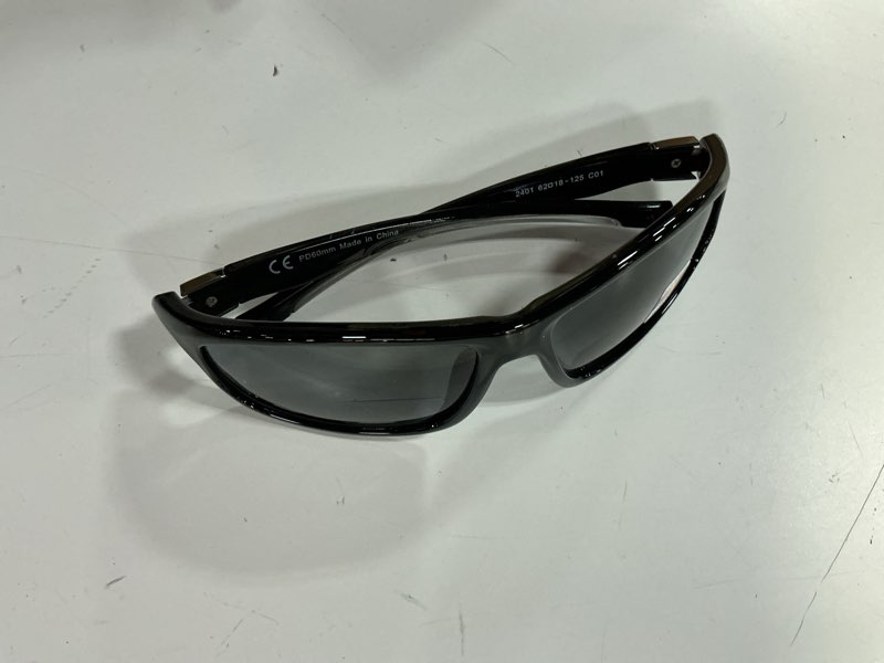 Condition photo showing Good Condition for skyfuen polarized bifocal reading sunglasses,tr90 wrap sports bifocal build-in sun readers, fishing/driving polarized bifocal black 2.5 x