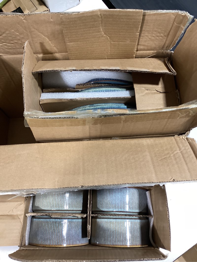 Condition photo showing Good Condition for gbhome 12-piece stoneware dinnerware set for 4 – ribbed ceramic plates and bowls, scratch-resistant, microwave & dishwasher safe, reactive glaze, alaskan blue service for 4(12pcs) alaskan blue